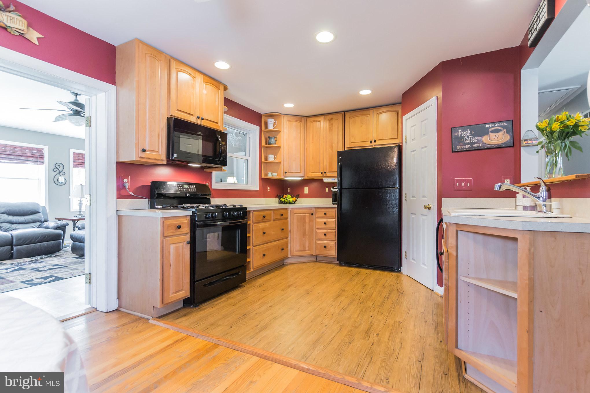 916 Snure Road Silver Spring, MD 20901 - Photo 8 of 30 Kitchen adjacent to Family Room