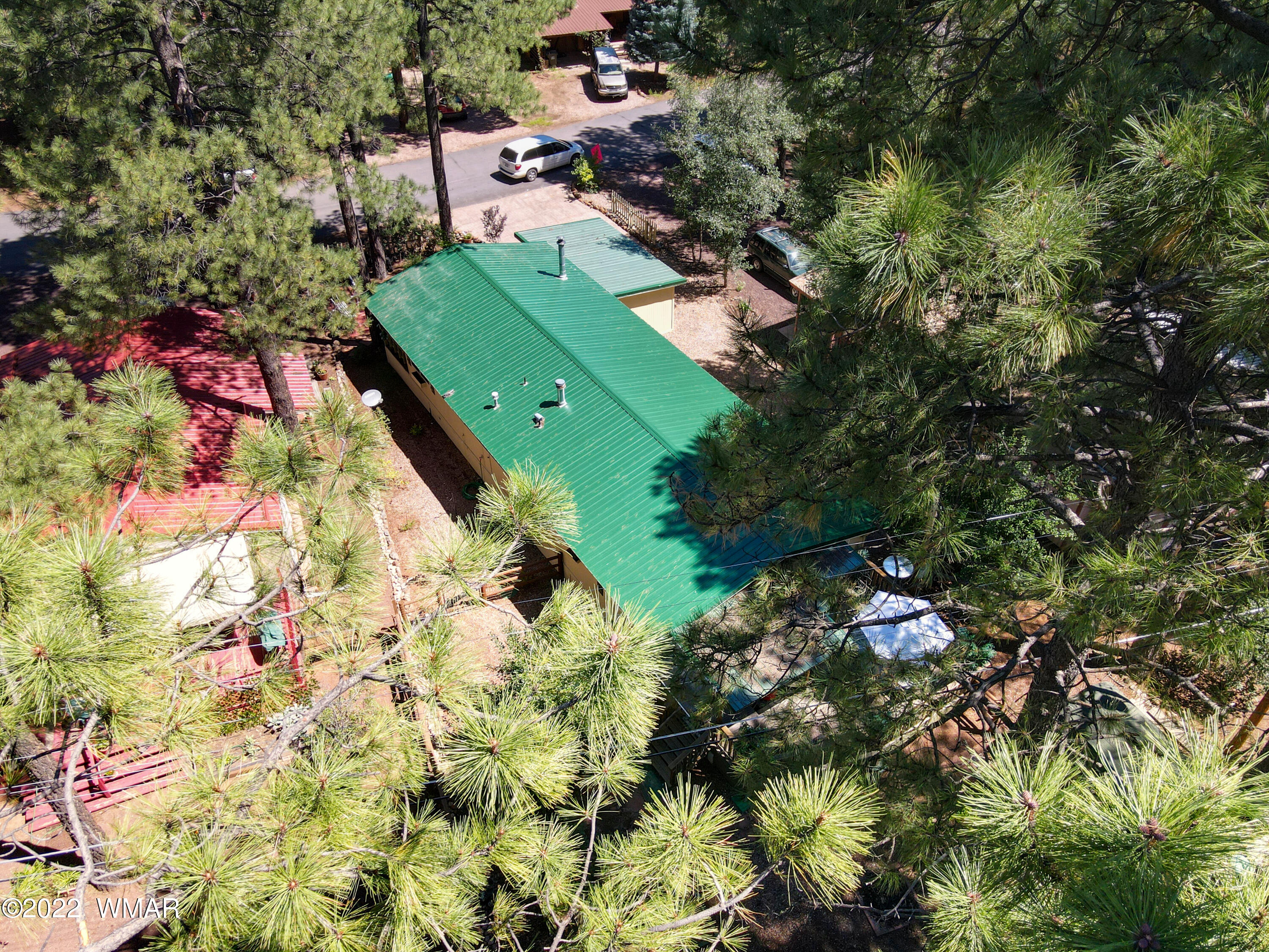 5231 South Blue Ridge Loop Pinetop, AZ 85935 - Photo 23 of 26 an aerial view of a residential houses with outdoor space