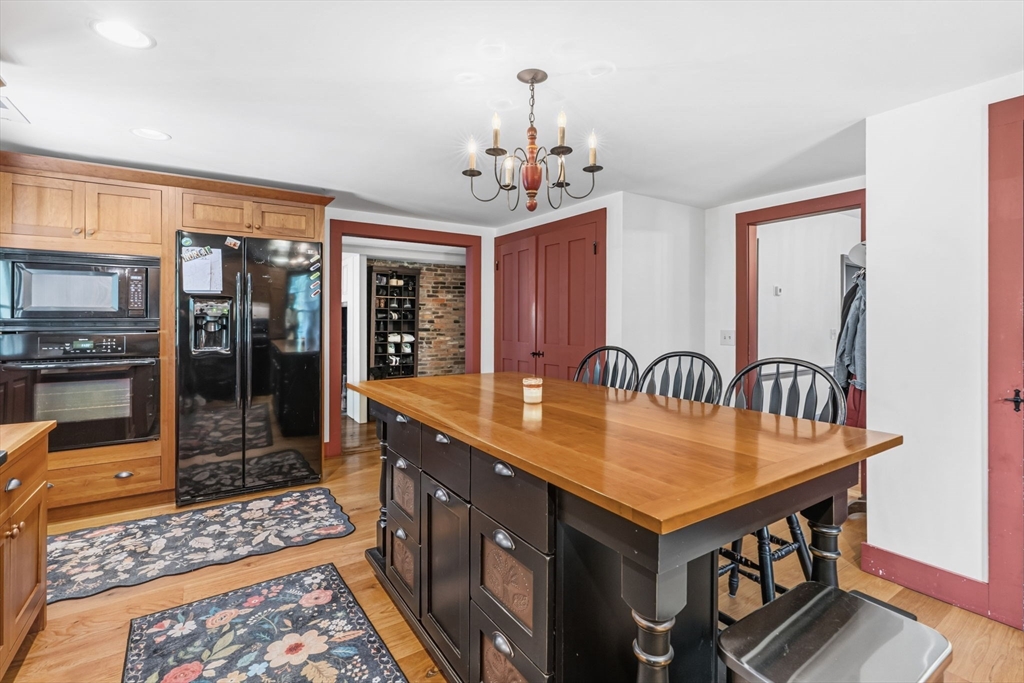 392 Greenfield Road Deerfield, MA 01342 - Photo 12 of 42