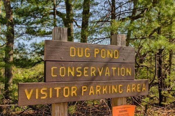 4 Snowberry Road Andover, MA 01810 - Photo 28 of 30 a street sign that is on a pole