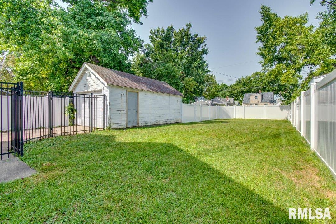 2417 South 6th Street Springfield, IL 62703 - Photo 18 of 21