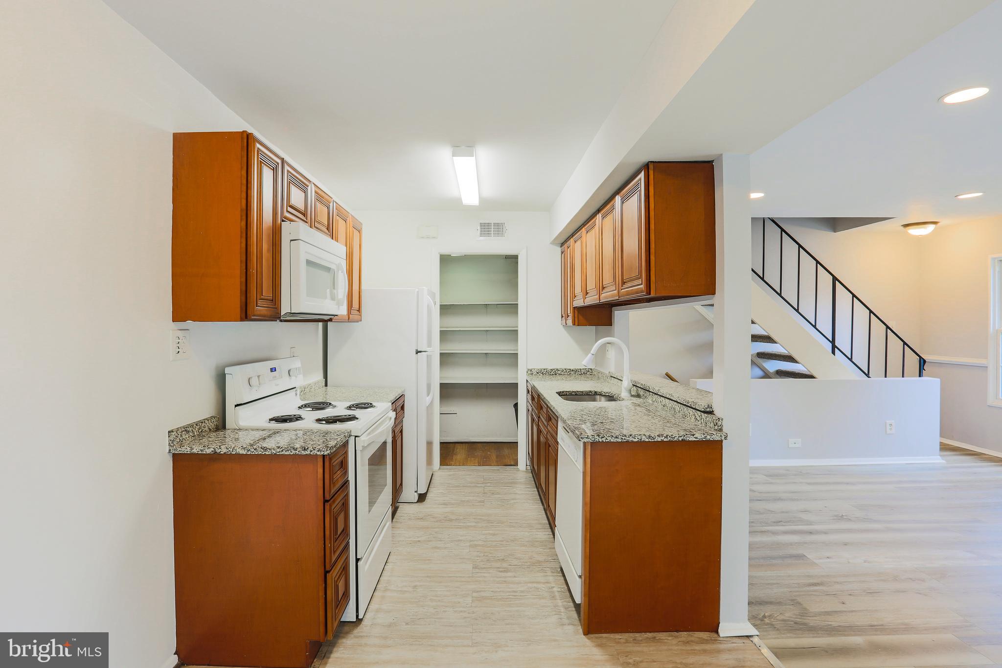 4 Ridgelawn Road, Unit B Reisterstown, MD 21136 - Photo 8 of 21 Gallery Image 8