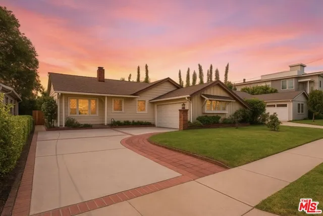 $2,100,000 | 3433 Wade Street, Los Angeles, CA 90066