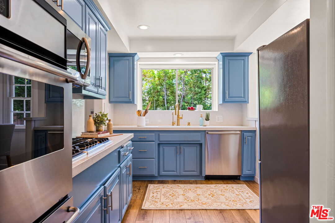 3433 Wade Street Los Angeles, CA 90066 - Photo 12 of 28