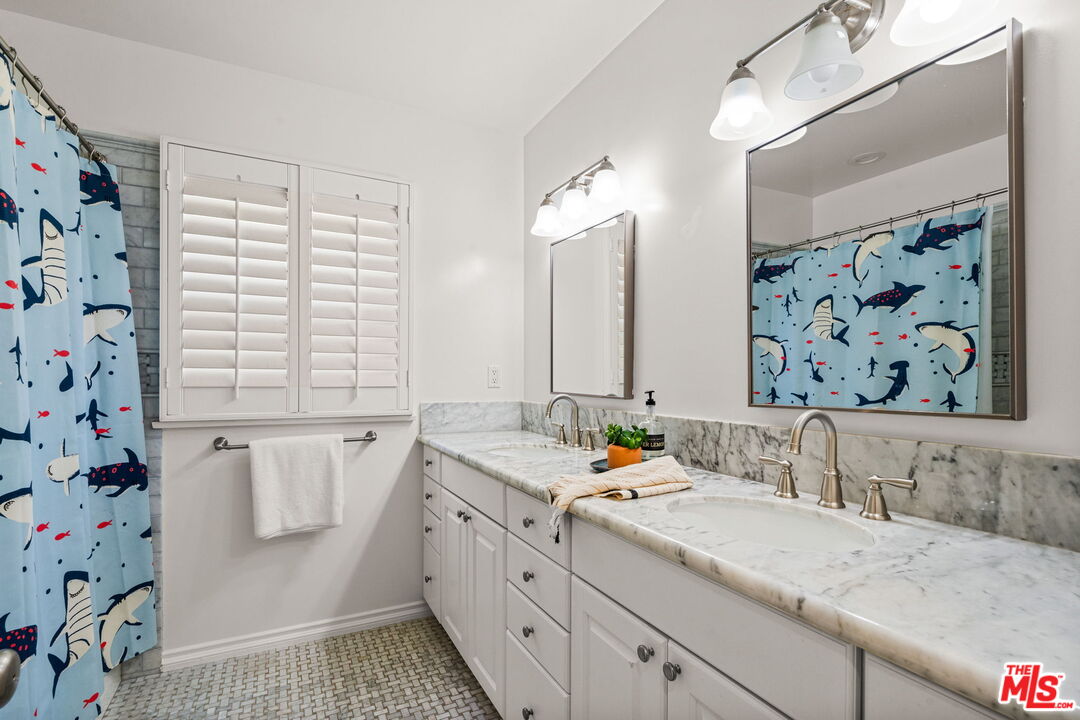 3433 Wade Street Los Angeles, CA 90066 - Photo 17 of 28