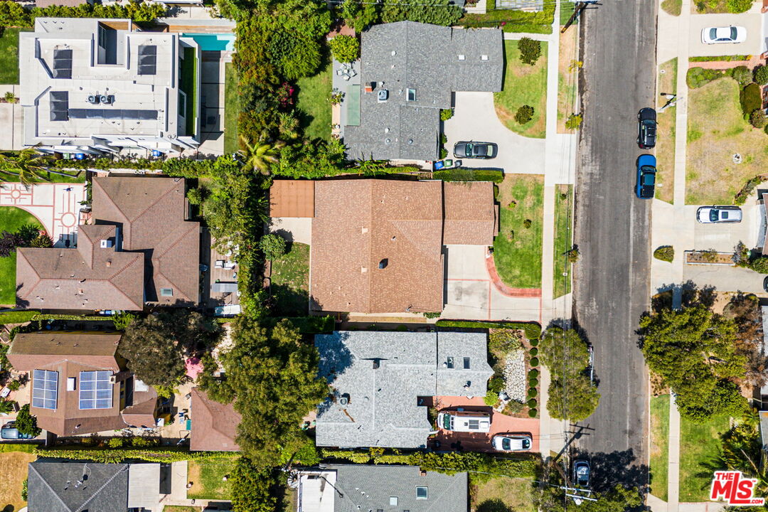 3433 Wade Street Los Angeles, CA 90066 - Photo 3 of 28