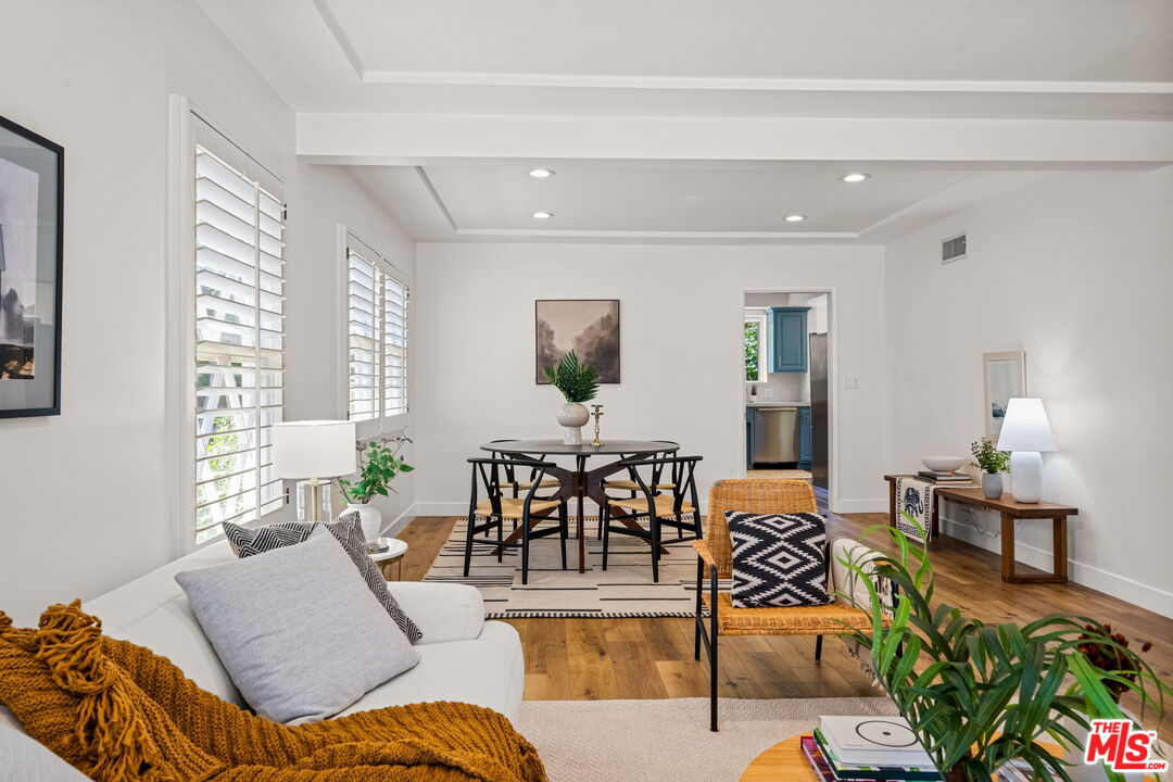 3433 Wade Street Los Angeles, CA 90066 - Photo 6 of 28