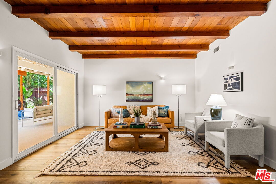 3433 Wade Street Los Angeles, CA 90066 - Photo 8 of 28