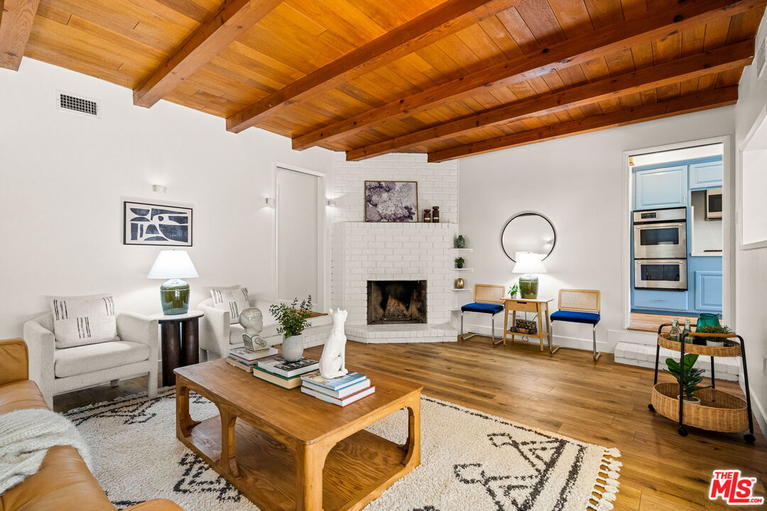 3433 Wade Street Los Angeles, CA 90066 - Photo 10 of 28