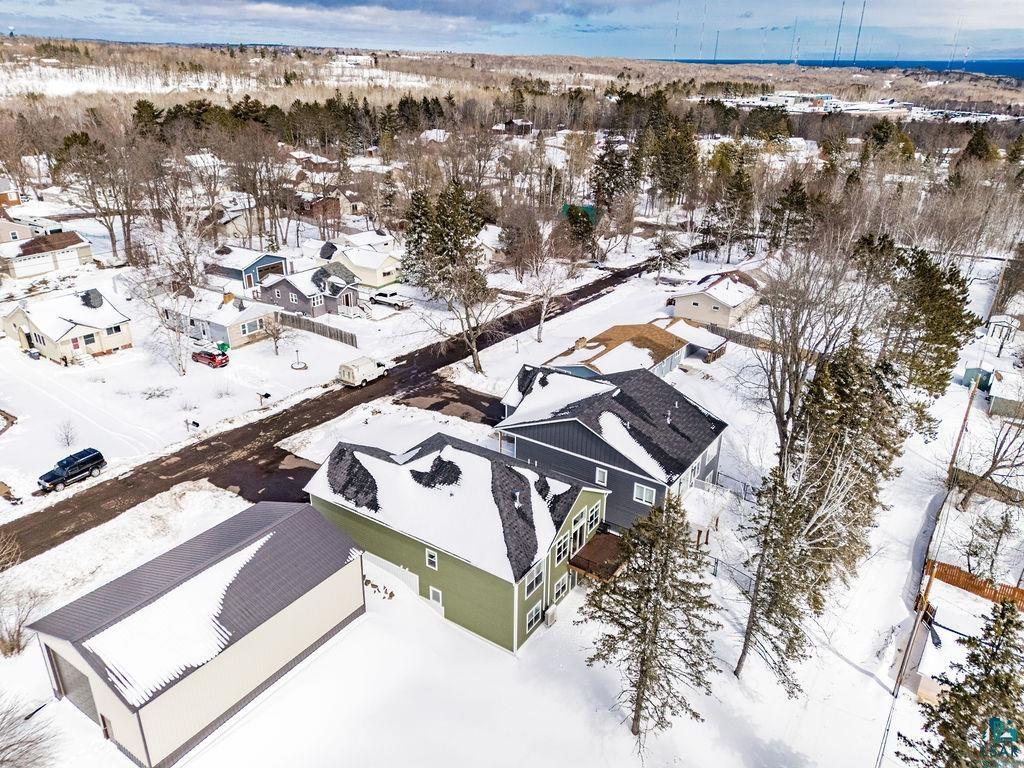 2236 Hoover Street Duluth, MN 55811 - Photo 47 of 52 View of snowy aerial view