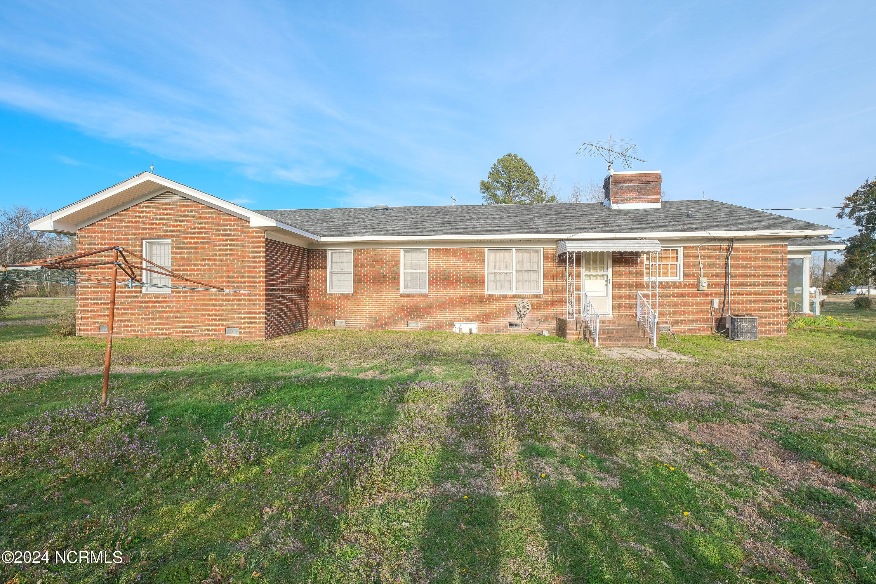 4219 Virginia Road Hobbsville, NC 27946 - Photo 24 of 32 23- backyard