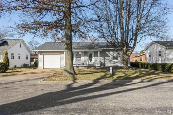 $259,000 | 1109 Stone Street, Red Bud, IL 62278