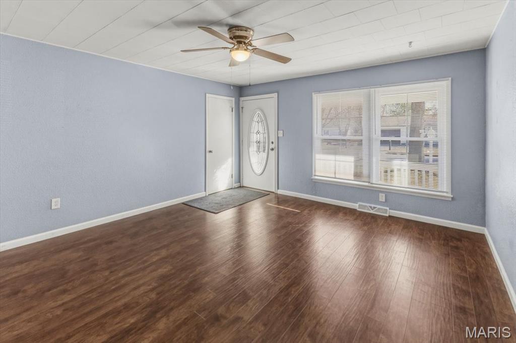 1109 Stone Street Red Bud, IL 62278 - Photo 5 of 25