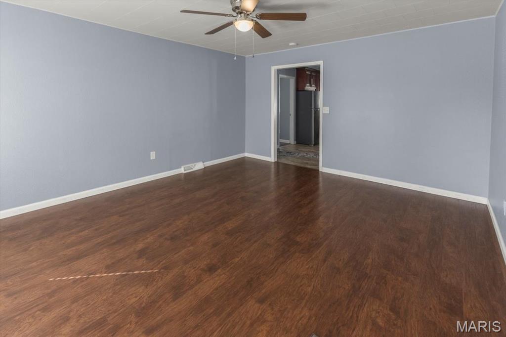 1109 Stone Street Red Bud, IL 62278 - Photo 6 of 25