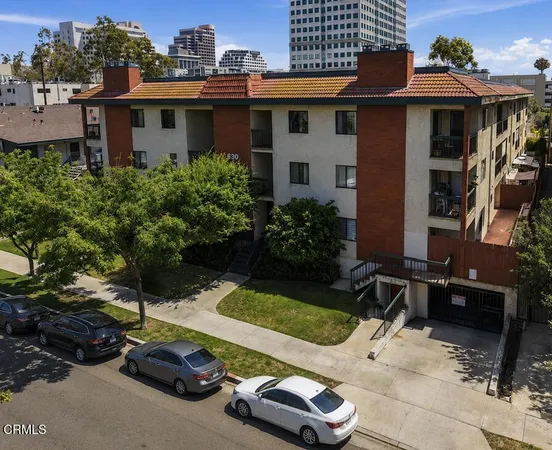 $849,000 | 330 Burchett Street, Unit 206, Glendale, CA 91203