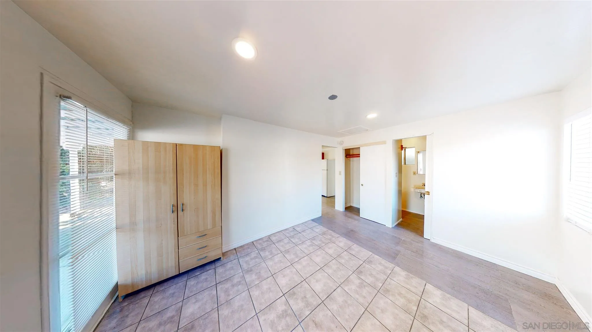 9957 Sierra Madre Road Spring Valley, CA 91977 - Photo 39 of 46 a view of entryway with wooden floor