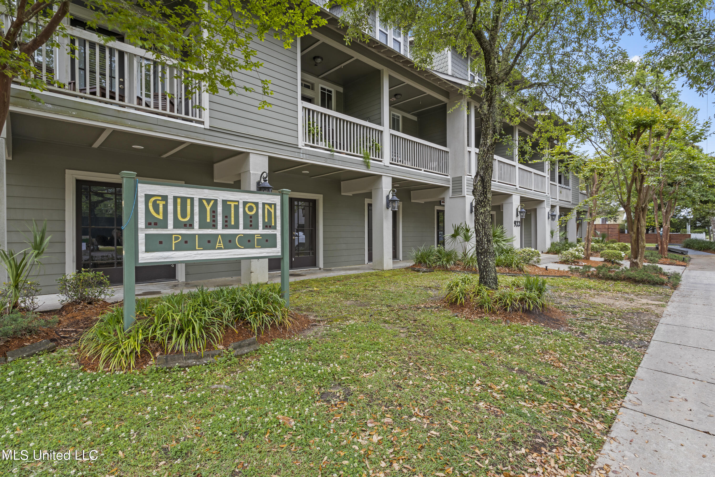 922 Porter Avenue, Unit 216 Ocean Springs, MS 39564 - Photo 2 of 33 002 (16)