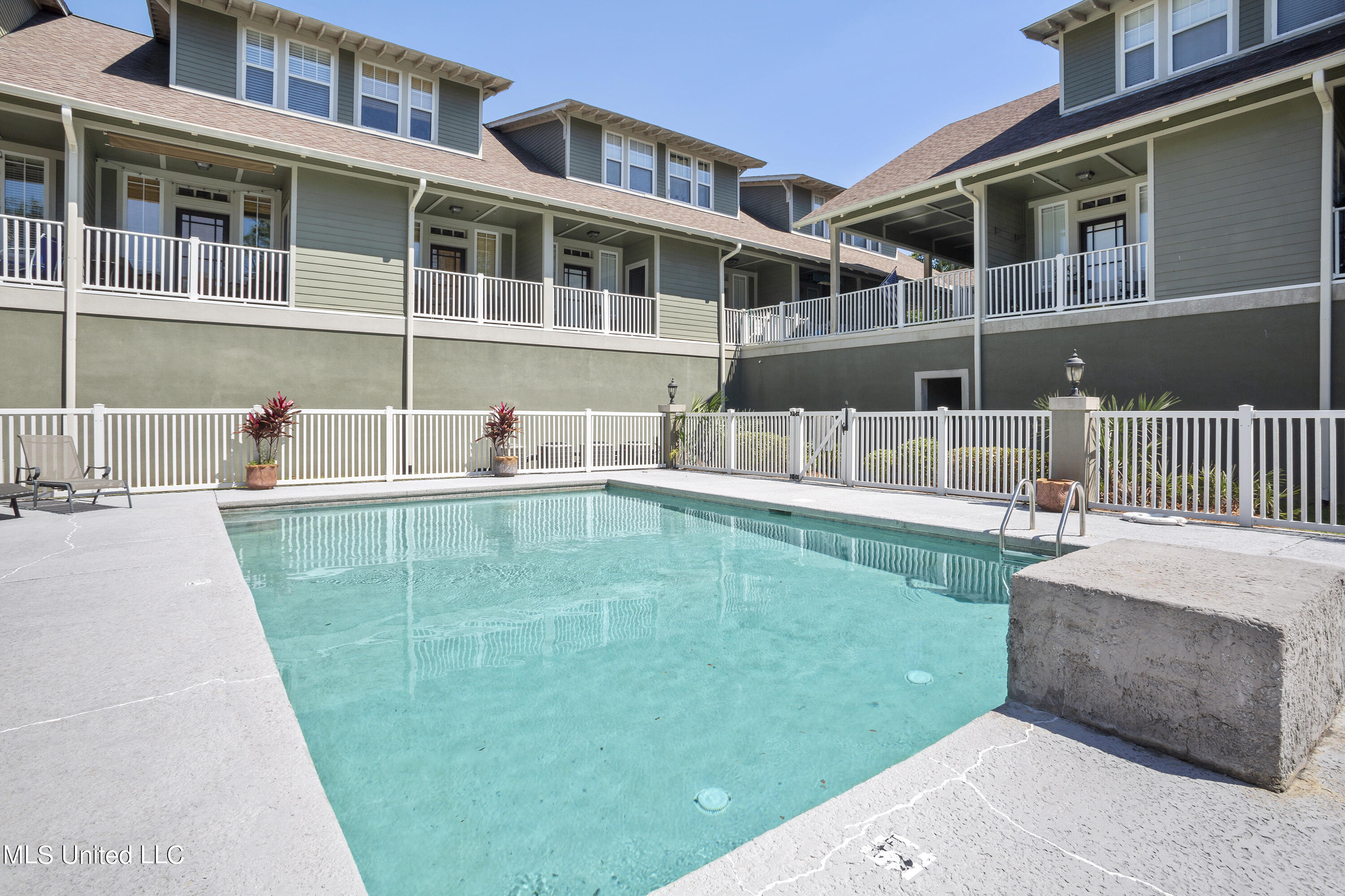 922 Porter Avenue, Unit 216 Ocean Springs, MS 39564 - Photo 31 of 33 032 (1)