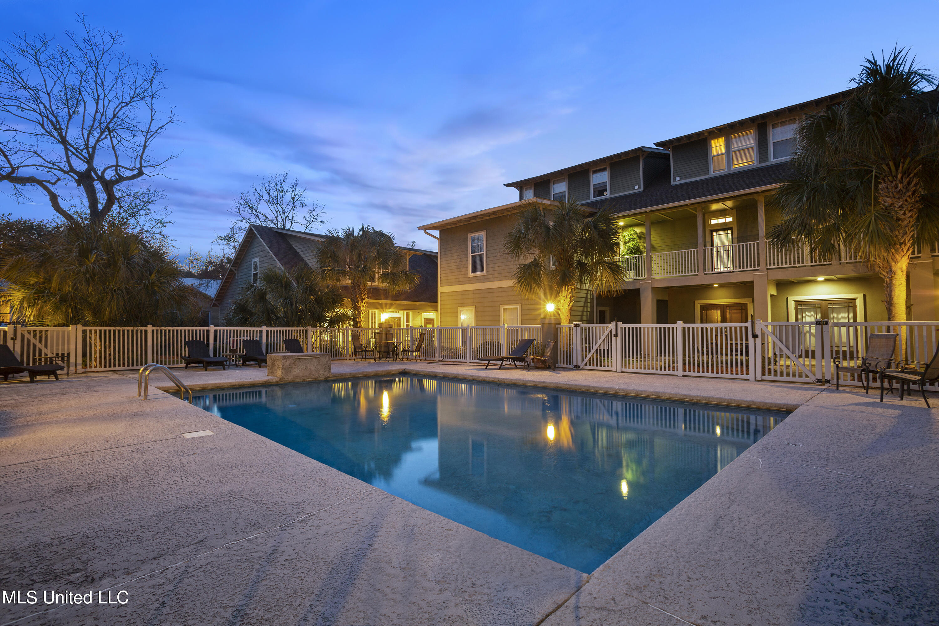 922 Porter Avenue, Unit 216 Ocean Springs, MS 39564 - Photo 33 of 33 034