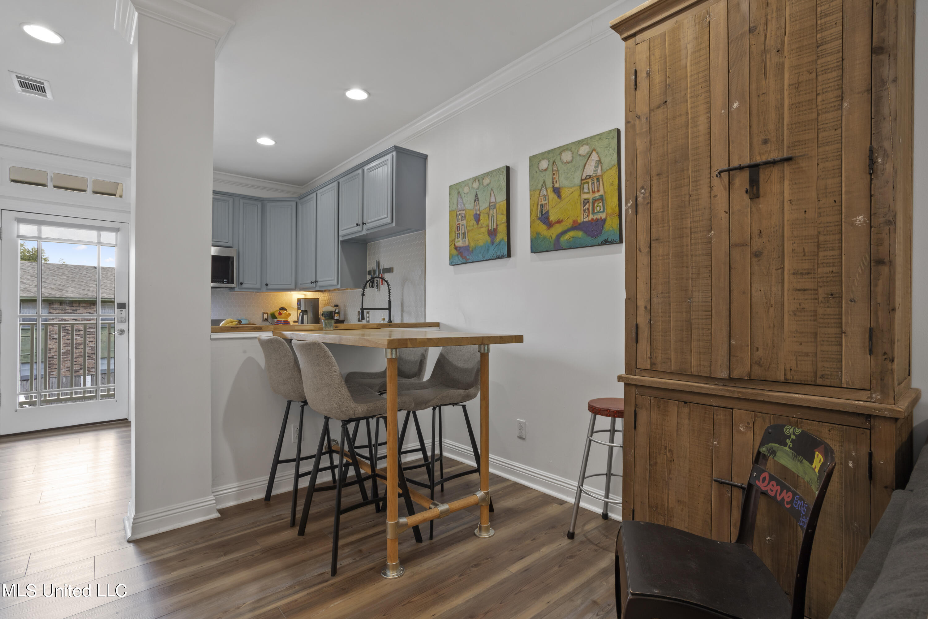 922 Porter Avenue, Unit 216 Ocean Springs, MS 39564 - Photo 8 of 33 010 (20)