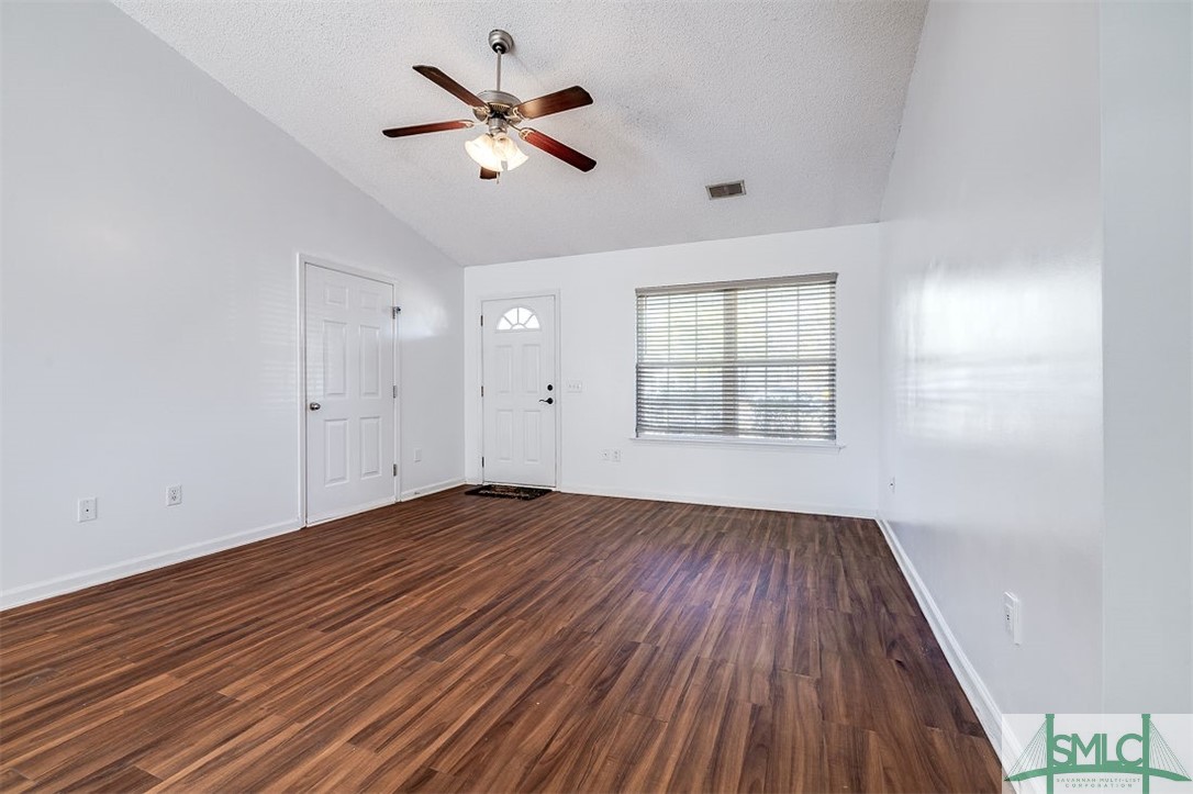 122 Knotty Pine Circle Springfield, GA 31329 - Photo 7 of 27 Gallery Image 7