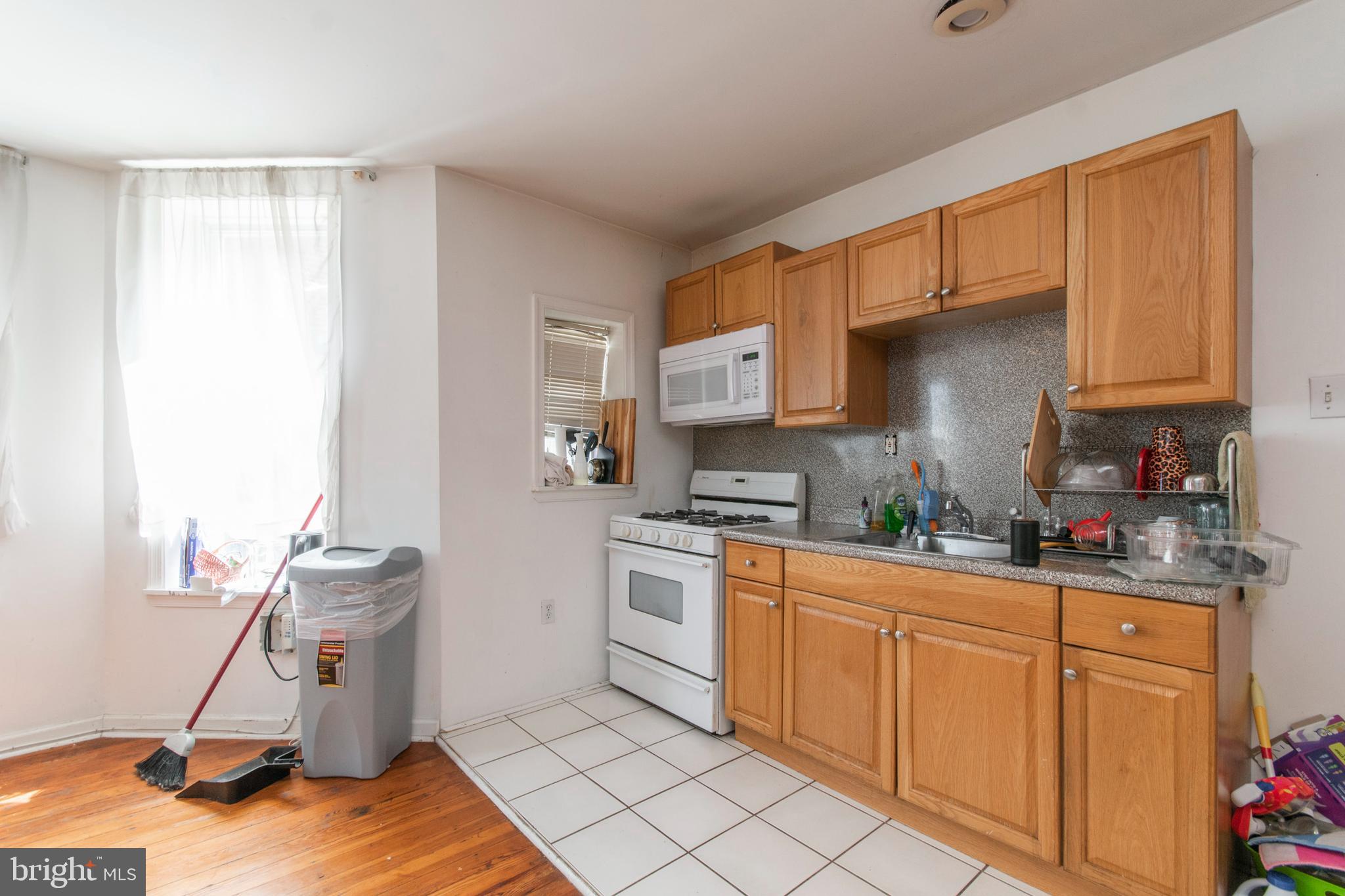 812 Wynnewood Road Philadelphia, PA 19151 - Photo 14 of 27 Gallery Image 14