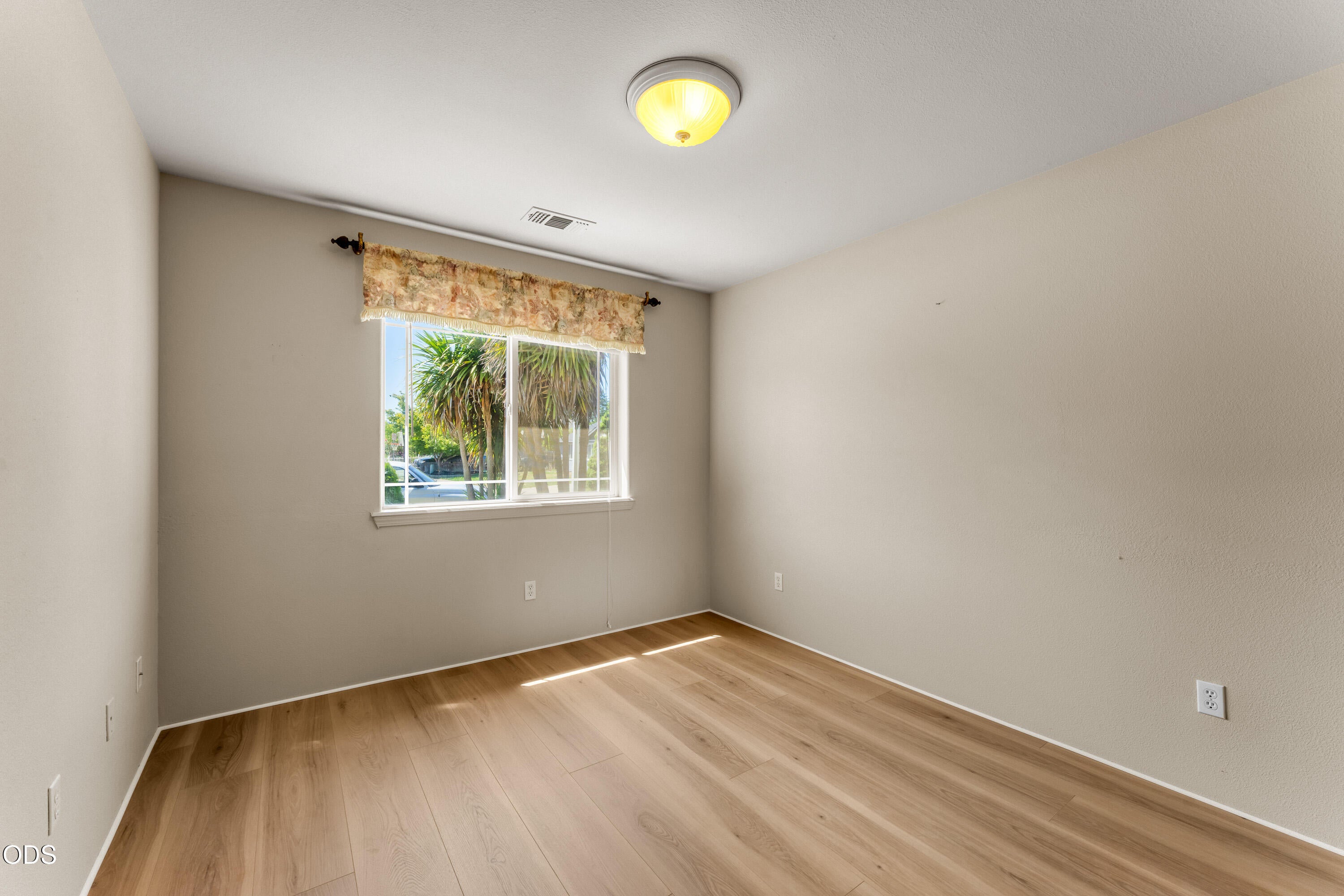 1222 Greentree Way Central Point, OR 97502 - Photo 16 of 27 Gallery Image 16