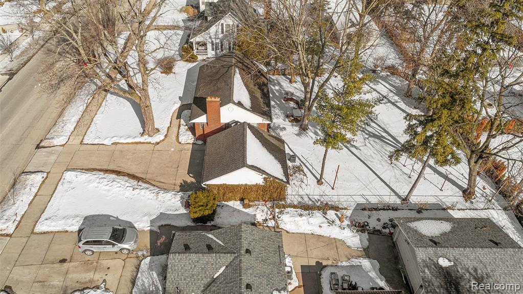 1830 North Gulley Road Dearborn, MI 48128 - Photo 4 of 29