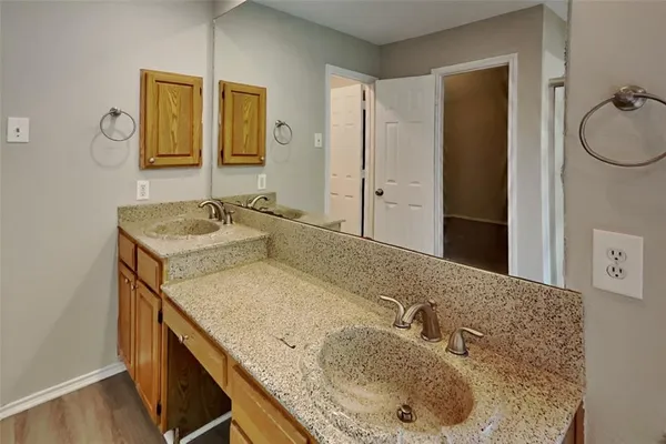 $2,195 | 4105 Bradley Lane, Arlington, TX 76017