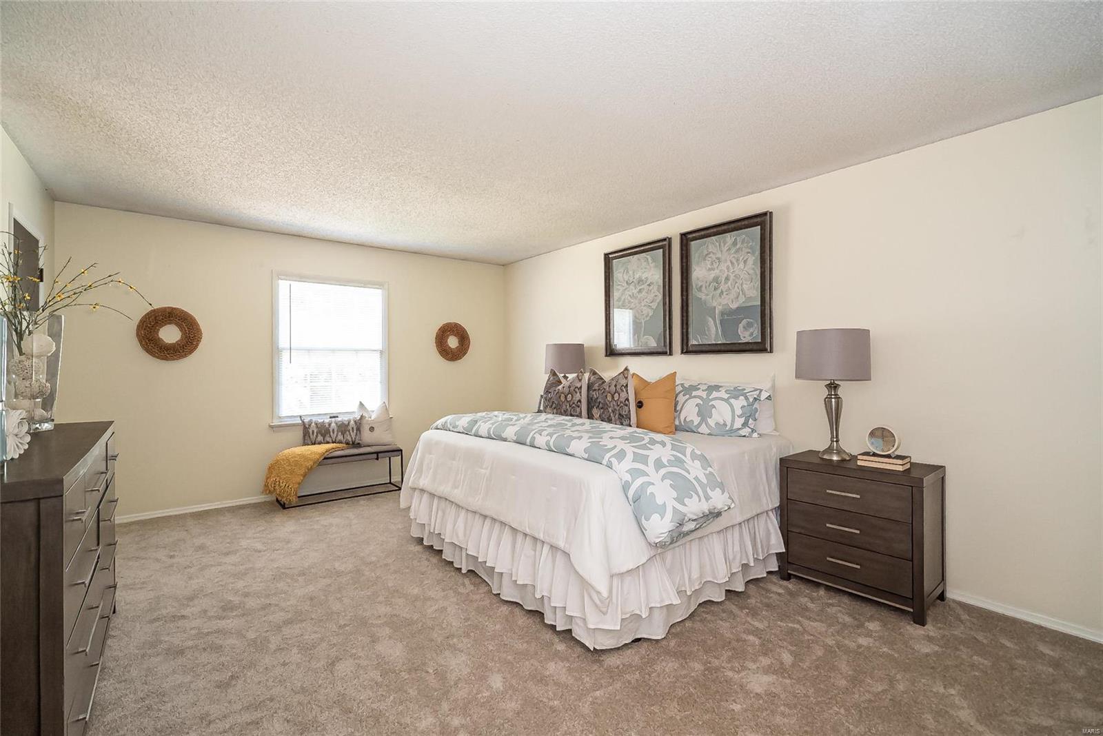 15556 Country Ridge Drive Chesterfield, MO 63017 - Photo 34 of 60