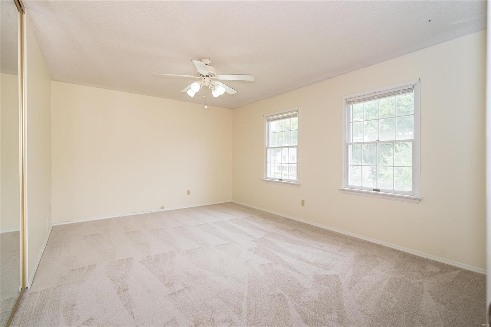 15556 Country Ridge Drive Chesterfield, MO 63017 - Photo 42 of 60