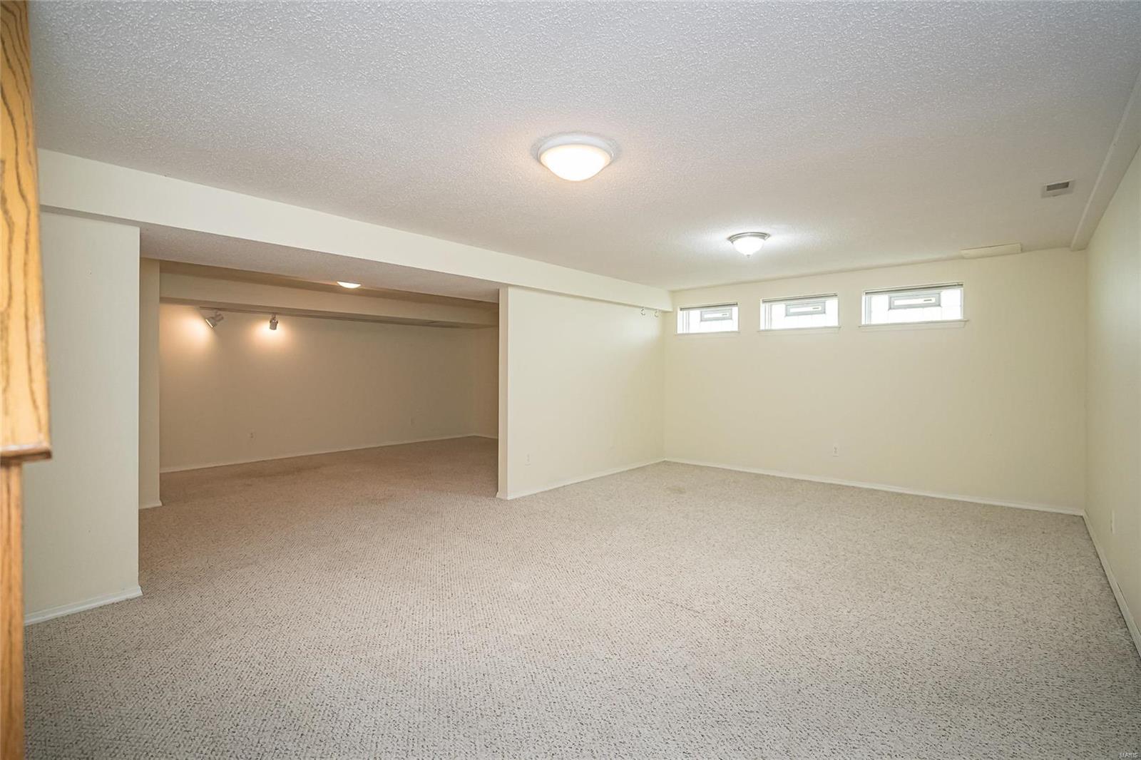 15556 Country Ridge Drive Chesterfield, MO 63017 - Photo 48 of 60