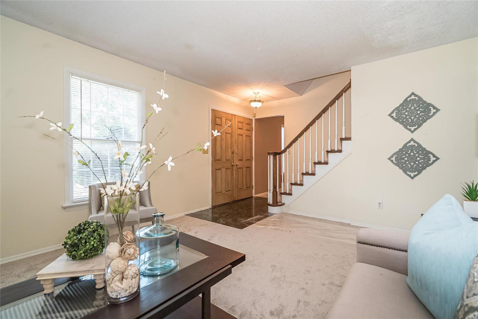 15556 Country Ridge Drive Chesterfield, MO 63017 - Photo 8 of 60