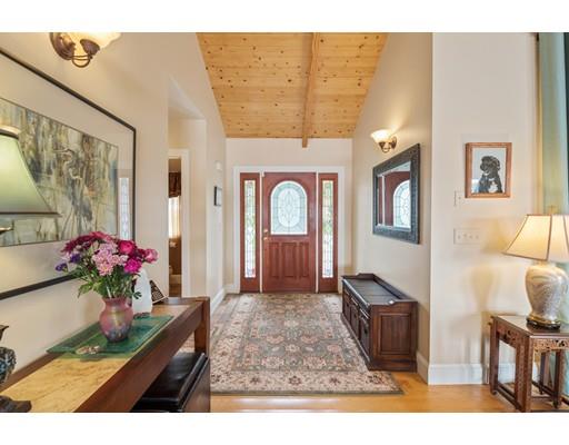 49 Shore Road North Brookfield, MA 01535 - Photo 2 of 30 Gallery Image 2