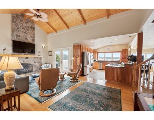 49 Shore Road North Brookfield, MA 01535 - Photo 3 of 30 Gallery Image 3