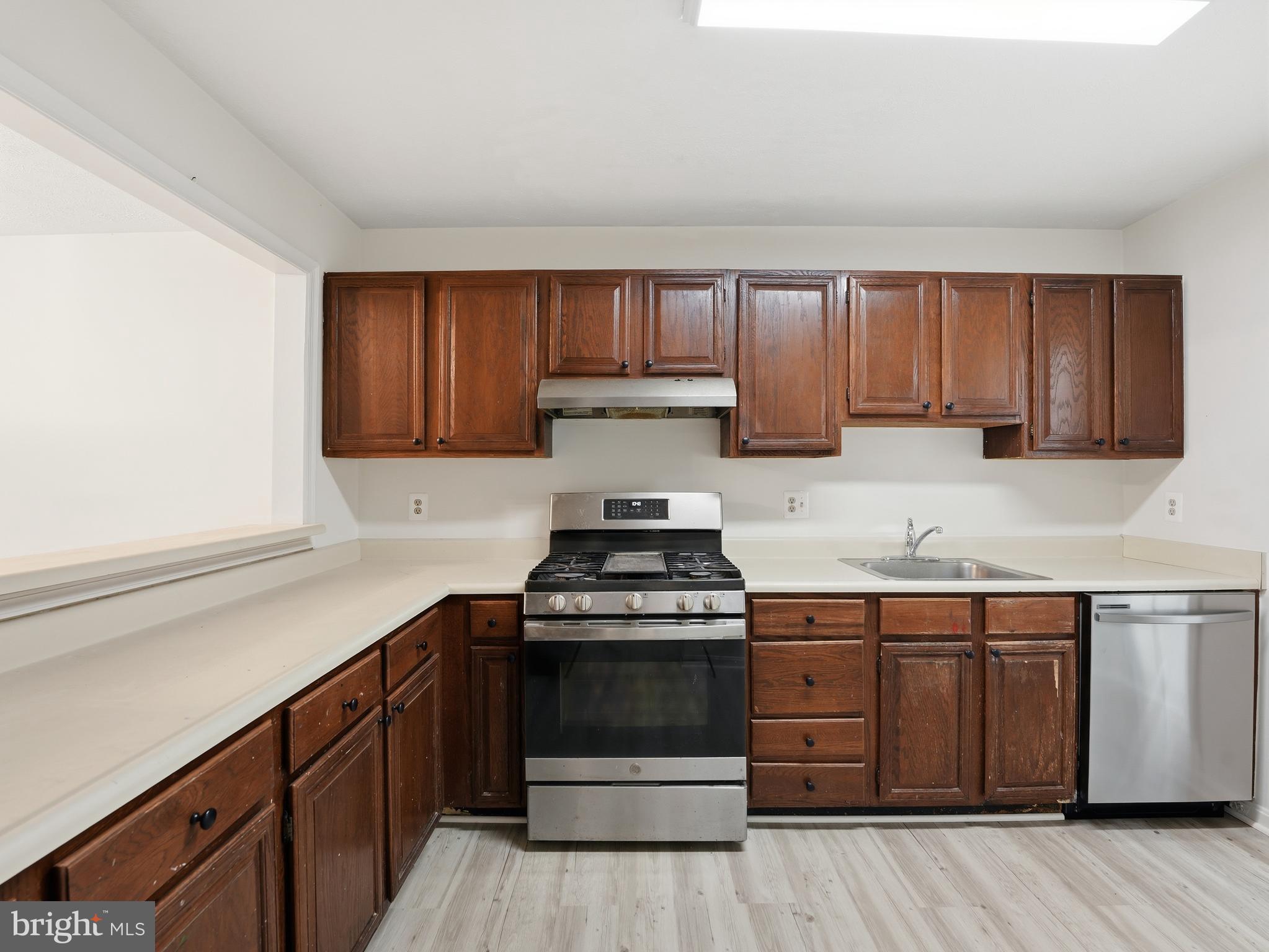 10120 Oakton Terrace Road Oakton, VA 22124 - Photo 23 of 26