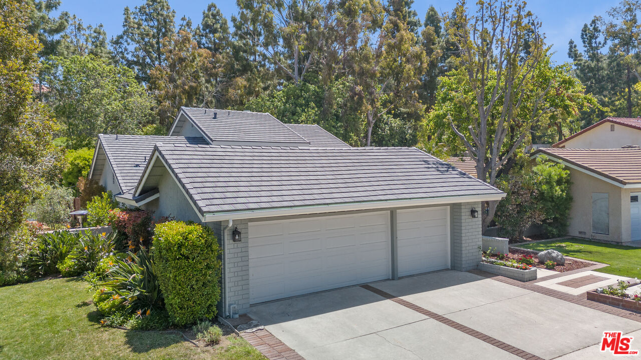 19 Rippling Streme Irvine, CA 92603 - Photo 4 of 69 a view of a house with a patio
