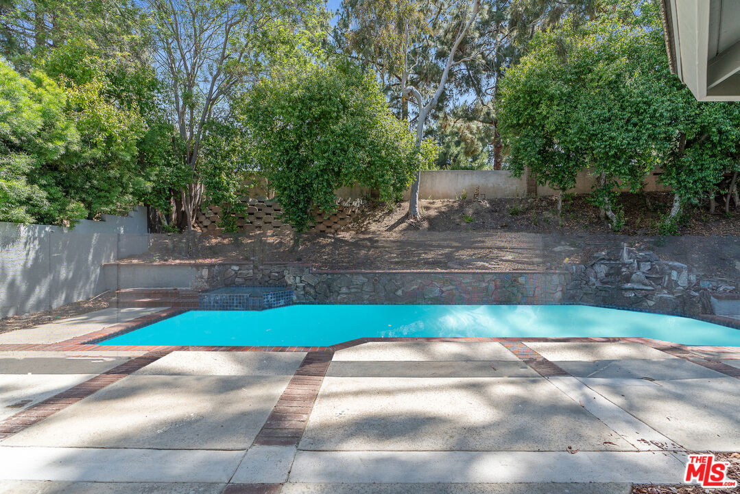 19 Rippling Streme Irvine, CA 92603 - Photo 56 of 69