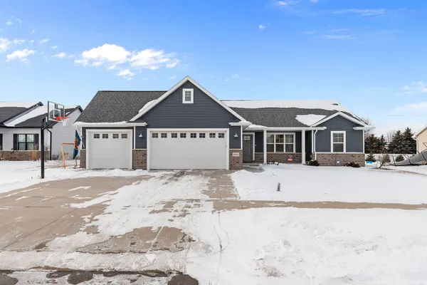 $484,999 | N9337 Rosella Drive, Appleton, WI 54915