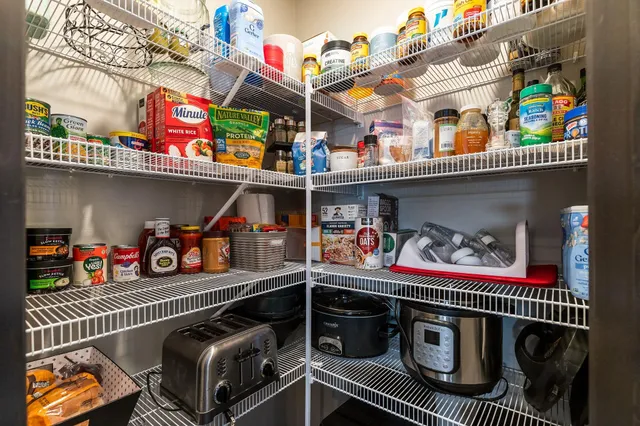 $484,999 | N9337 Rosella Drive, Appleton, WI 54915