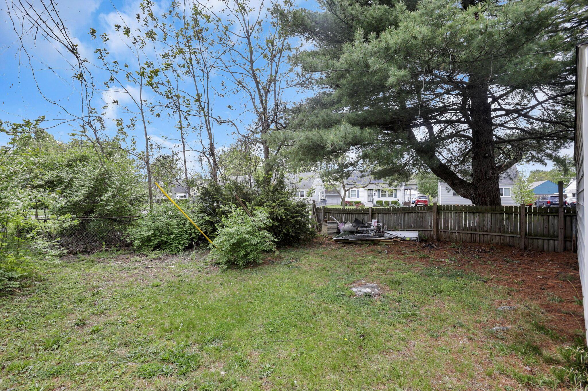916 South Hampton Road Columbus, OH 43227 - Photo 23 of 29 38-web-or-mls-0D3A8065