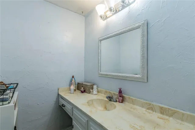 $280,000 | 112 Bowie Lane, Hewitt, TX 76643