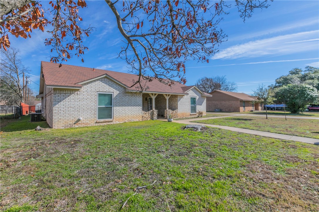 112 Bowie Lane Hewitt, TX 76643 - Photo 22 of 26