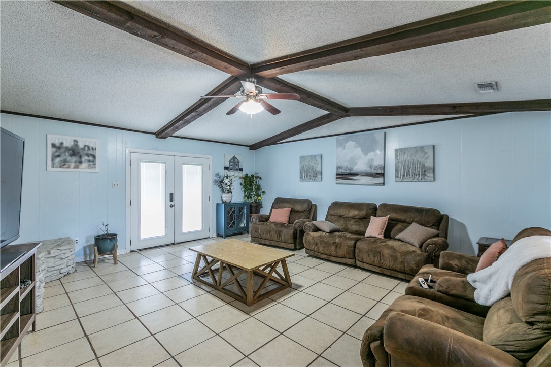 112 Bowie Lane Hewitt, TX 76643 - Photo 5 of 26