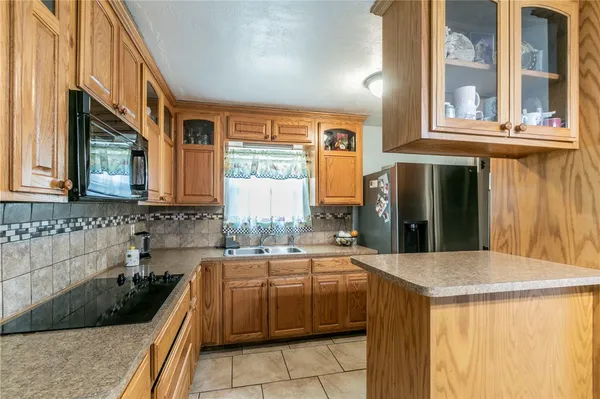 $280,000 | 112 Bowie Lane, Hewitt, TX 76643