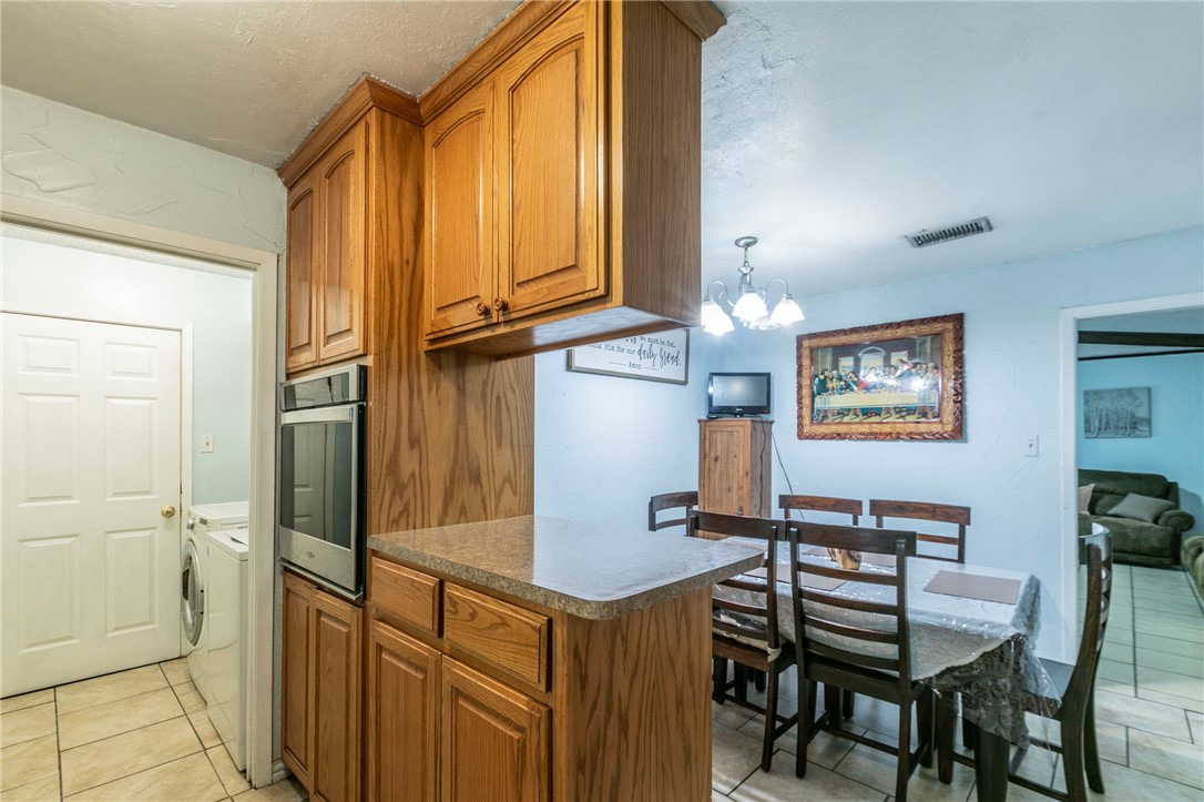 112 Bowie Lane Hewitt, TX 76643 - Photo 9 of 26