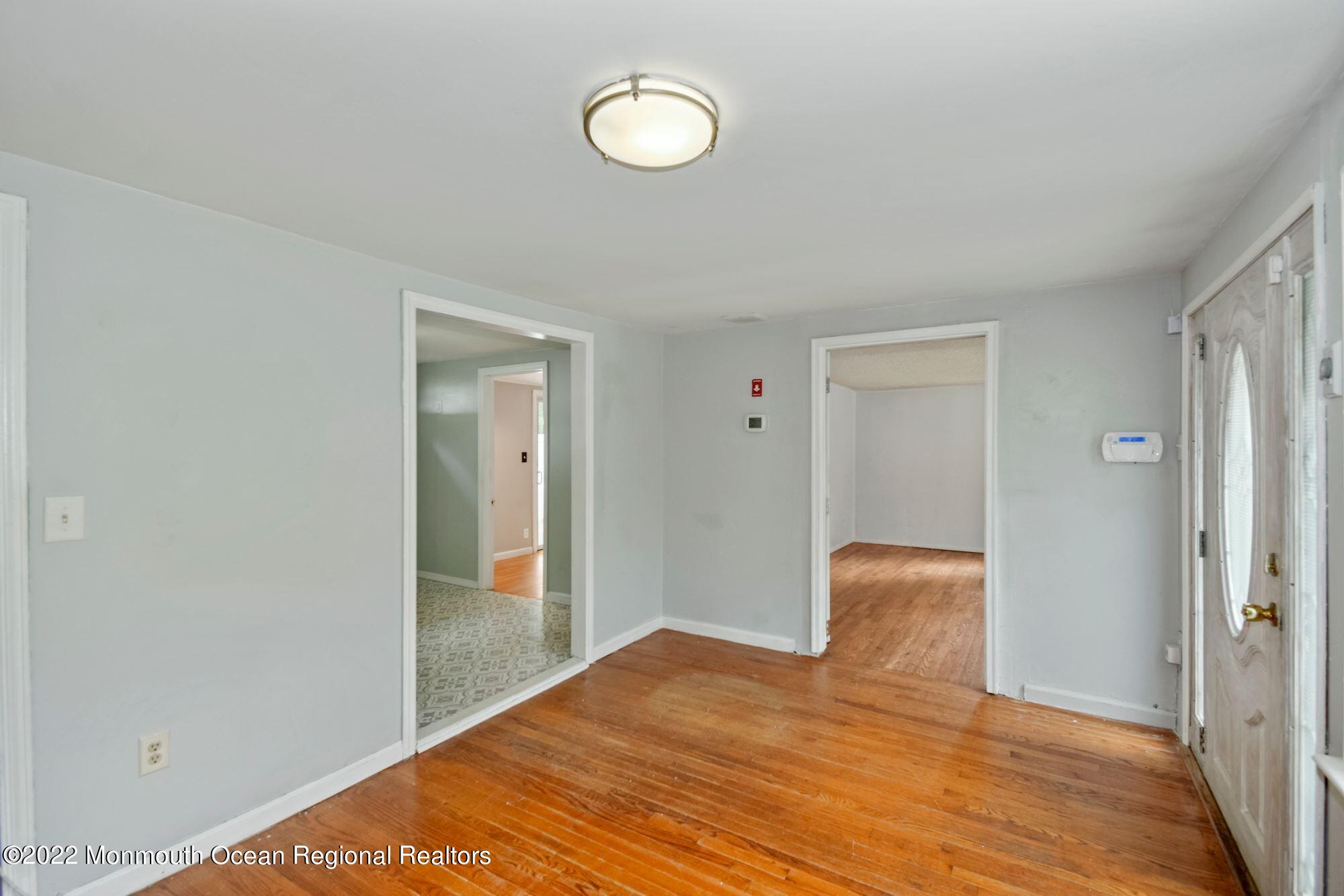 7 Francis Mills Road Freehold, NJ 07728 - Photo 8 of 24 009_7_FRANCIS_MILLS_RD_383584_718665