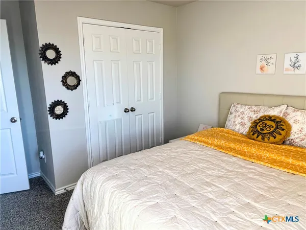 $2,300 | 305 Bobby Lou Lane, Copperas Cove, TX 76522