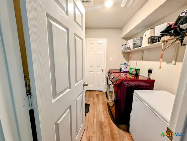 $2,300 | 305 Bobby Lou Lane, Copperas Cove, TX 76522