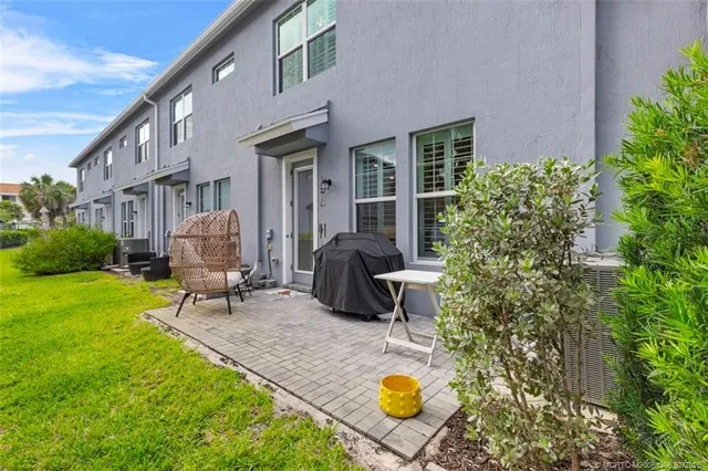 $439,000 | 1810 Southeast Ocean Cove Way, Stuart, FL 34996